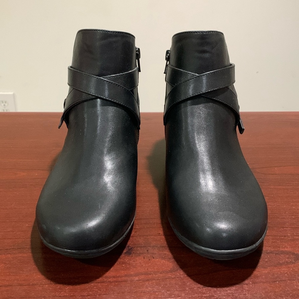 Comfortview Bronte Black Ankle Boots Size 10M